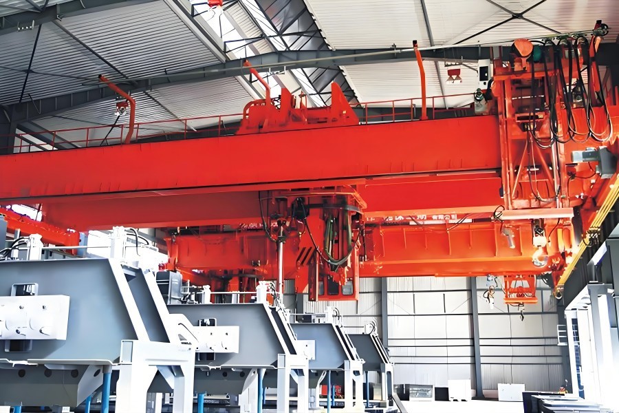 electrolytic aluminum multifunctional overhead crane 3 electrolytic aluminum multifunctional overhead crane 3